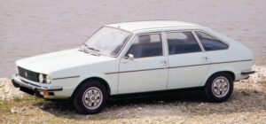 RENAULT 20 30